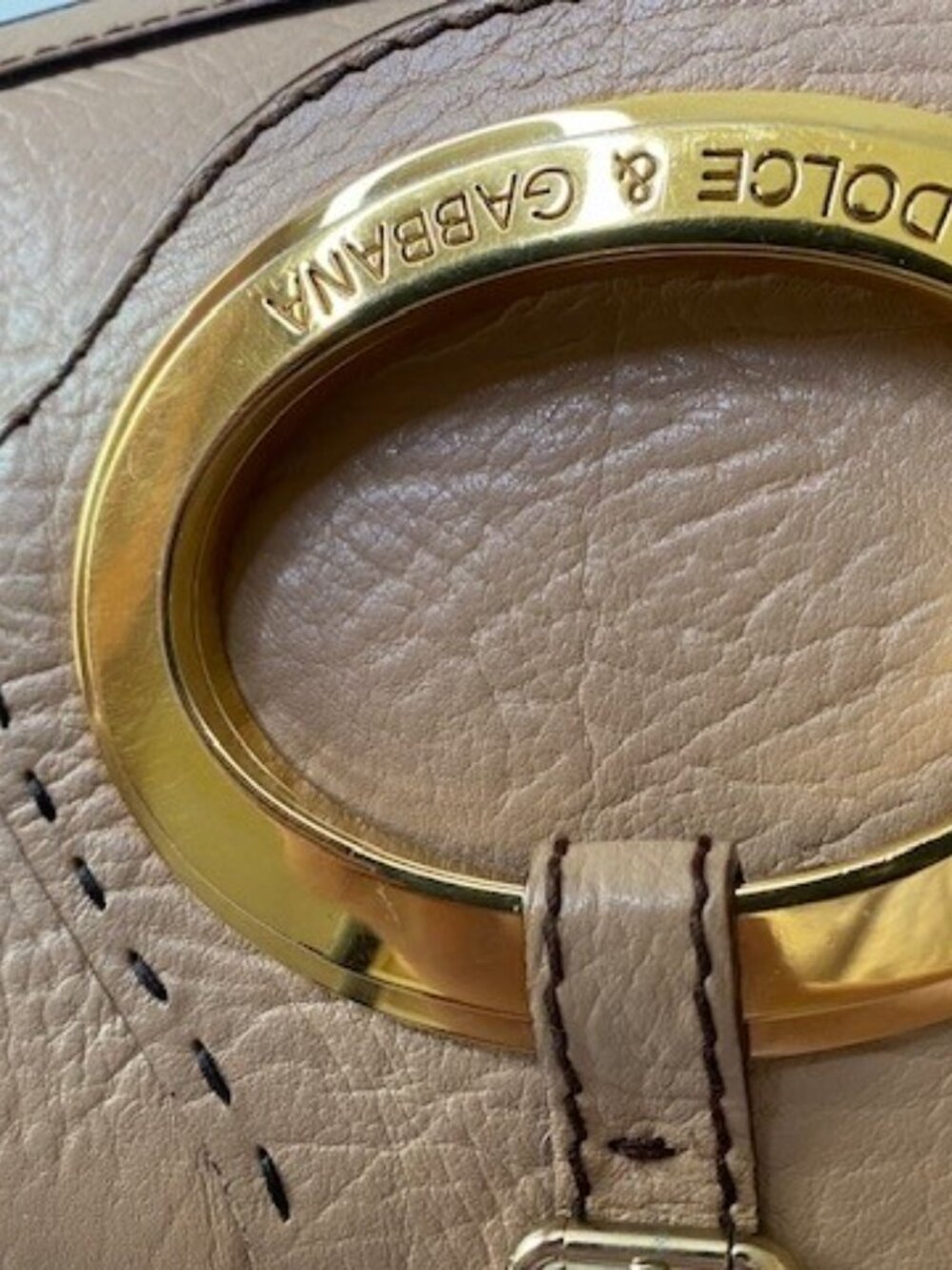 Dolce & Gabbana Vintage Y2K D-Ring Shoulder Bag Beige Leather Gold Hardware - Picture 10 of 12